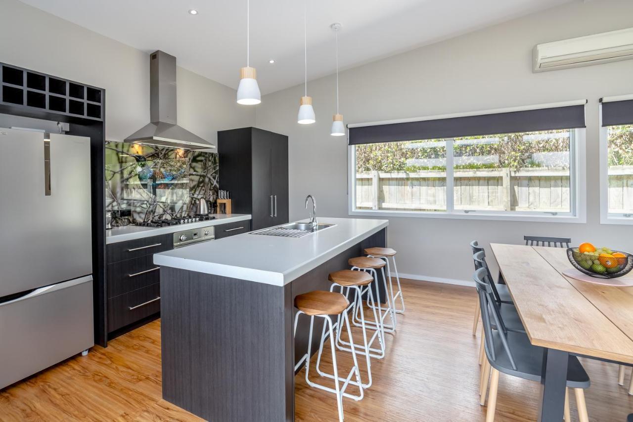 Wind Down On Esther Martinborough Exterior photo